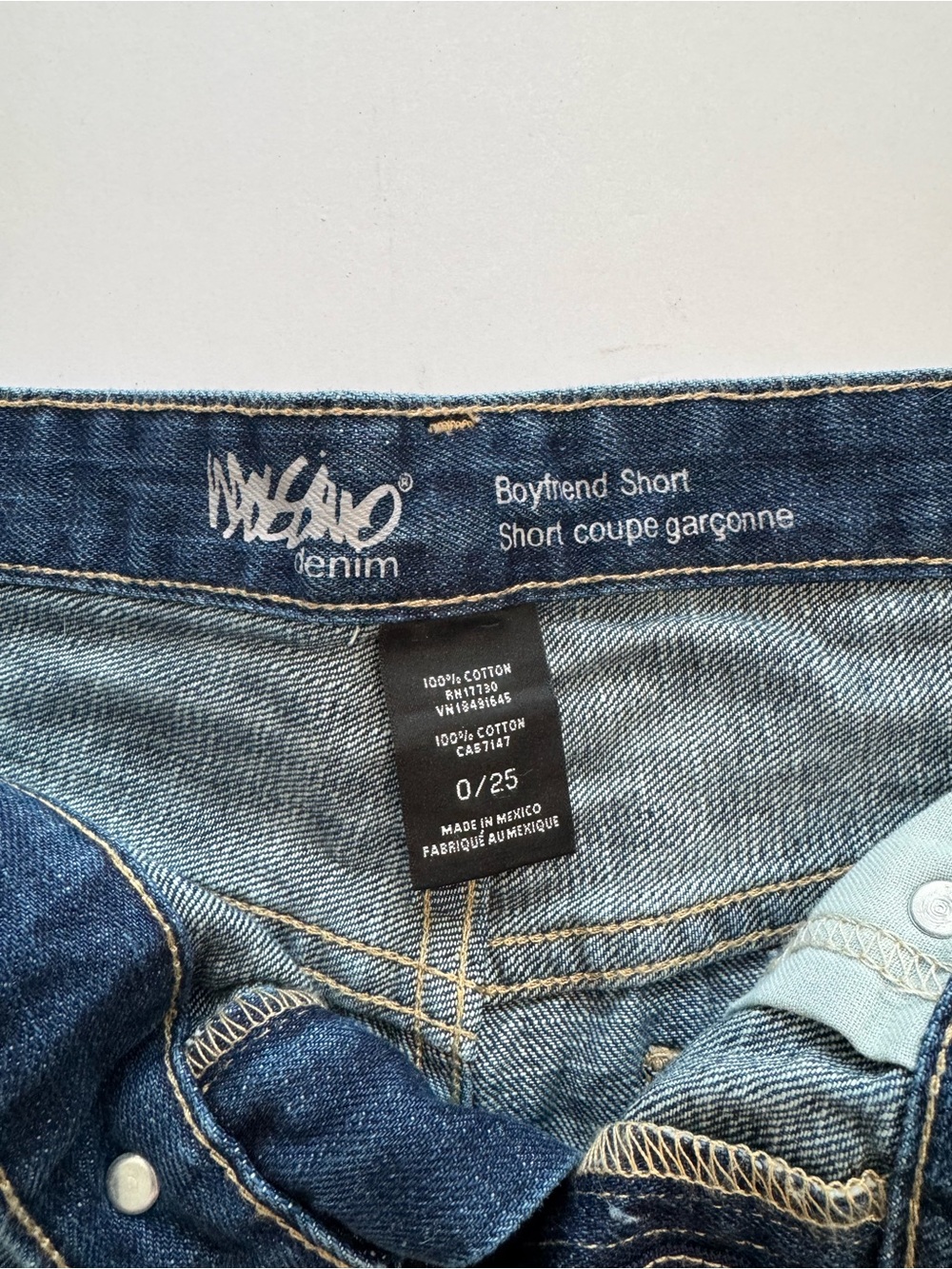 Mossimo Supply Co. Ripped Blue Denim Women’s Shorts - Picture 2 of 3